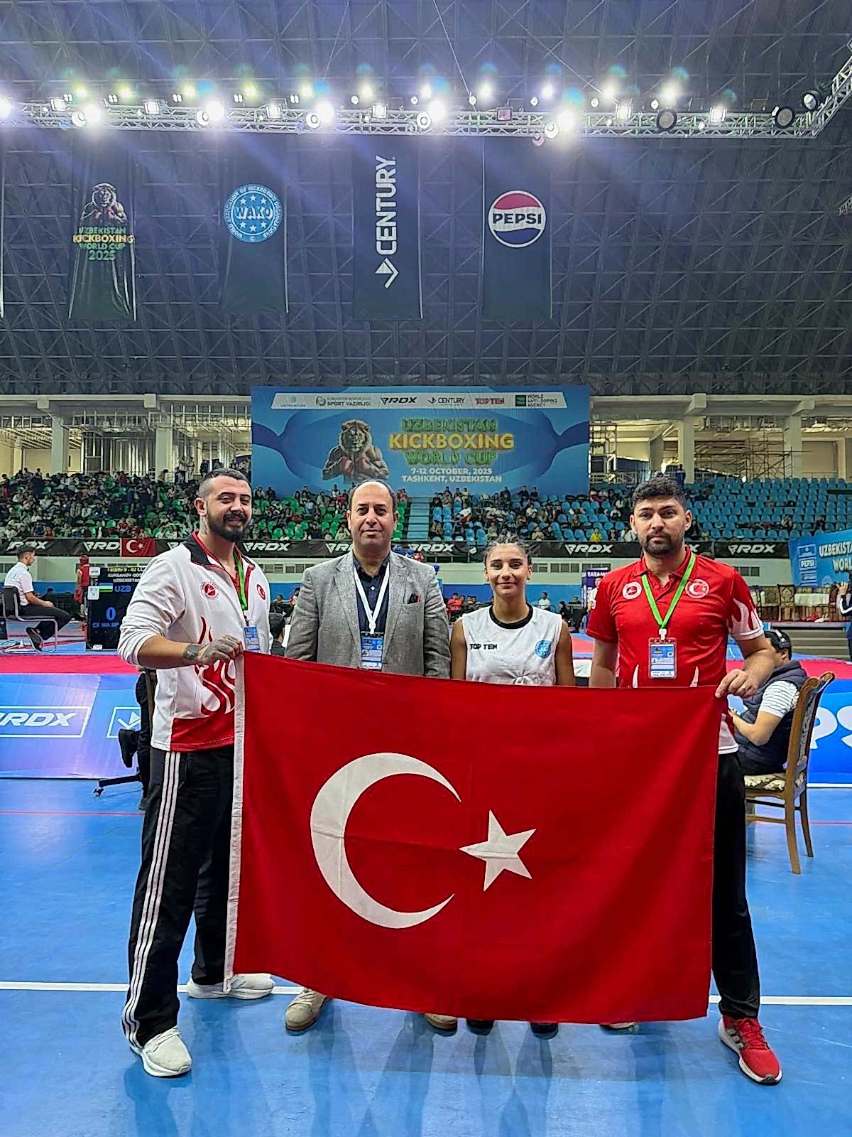 ÖZBEKİSTANDA TARİHİ ZAFER! TÜRKİYE DE BİR İLK TEK SPORCU 6 MADALYA 4 ŞAMPİYONLUK!
