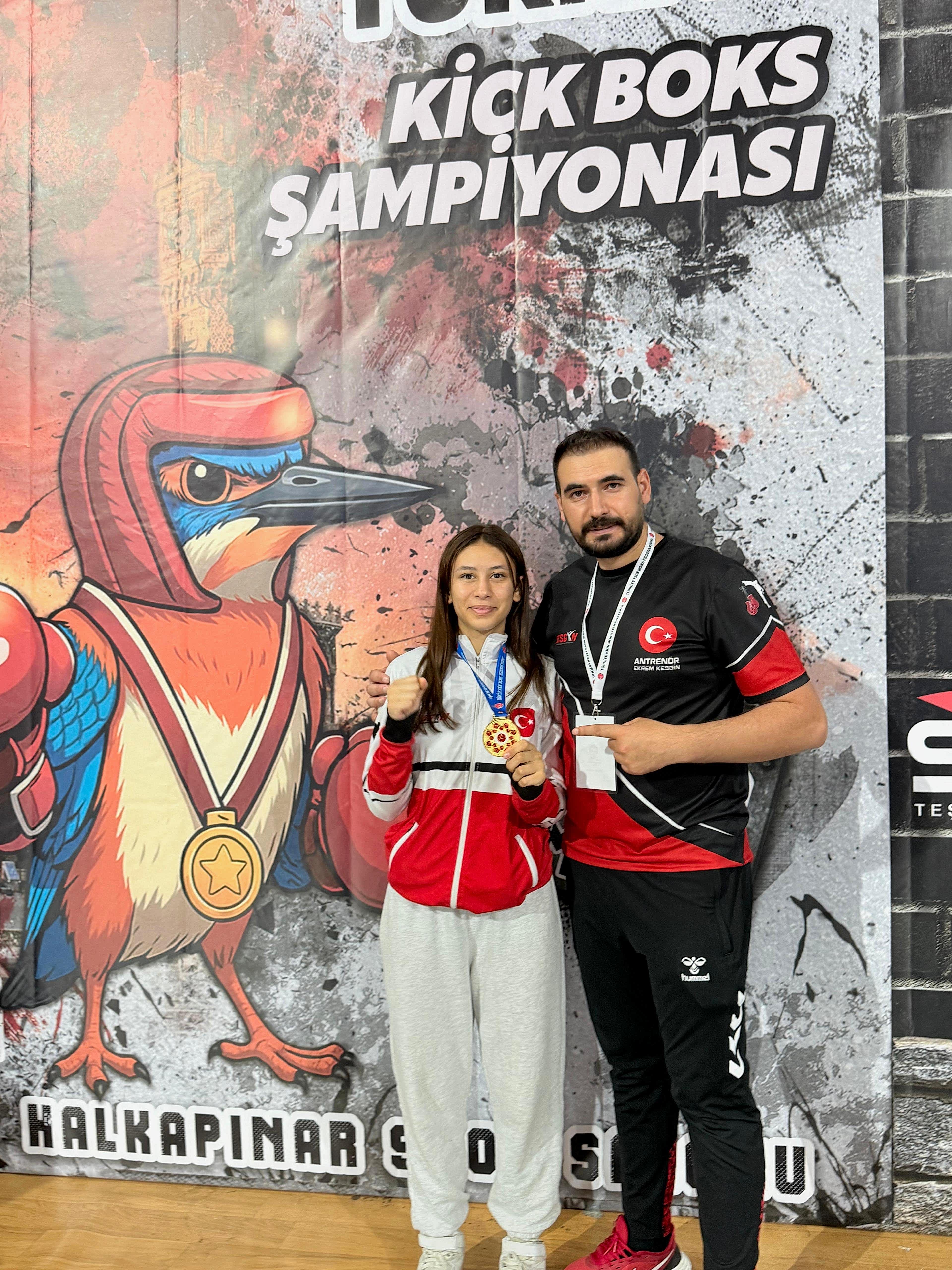 2025 YILI (01-12 TEMMUZ) İZMİR ASLI SALIM   	TÜRKİYE ŞAMPİYONU LIGHT CONTACT 1.Sİ