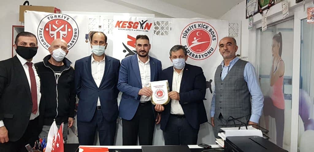 EFSANEDEN GURUR VERİCİ ZİYARET