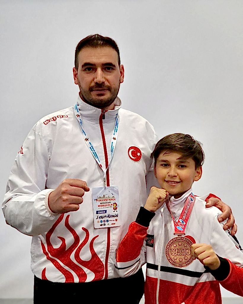 AHMET EREN İLİK DÜNYA KUPASI 3.SÜ 