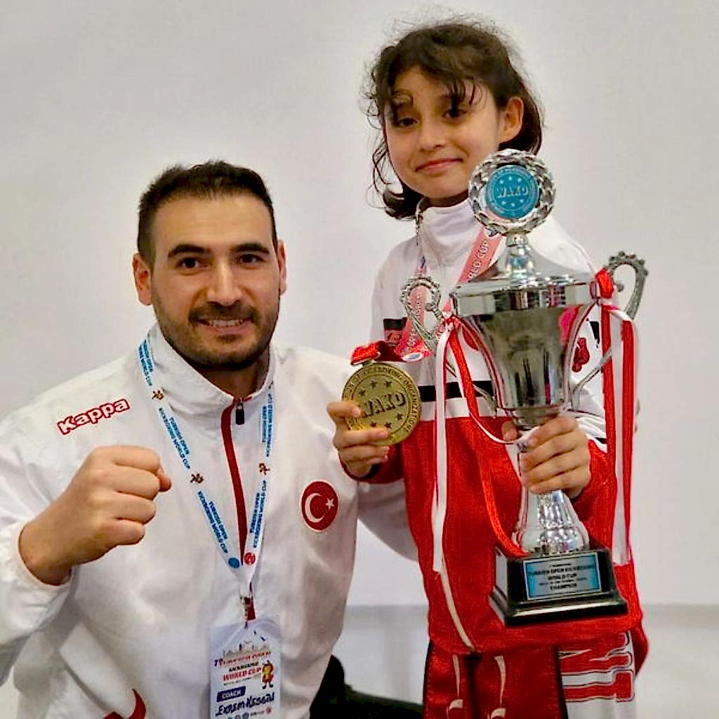 BÜŞRA YARDIMCI DÜNYA KUPASI ŞAMPİYONU 