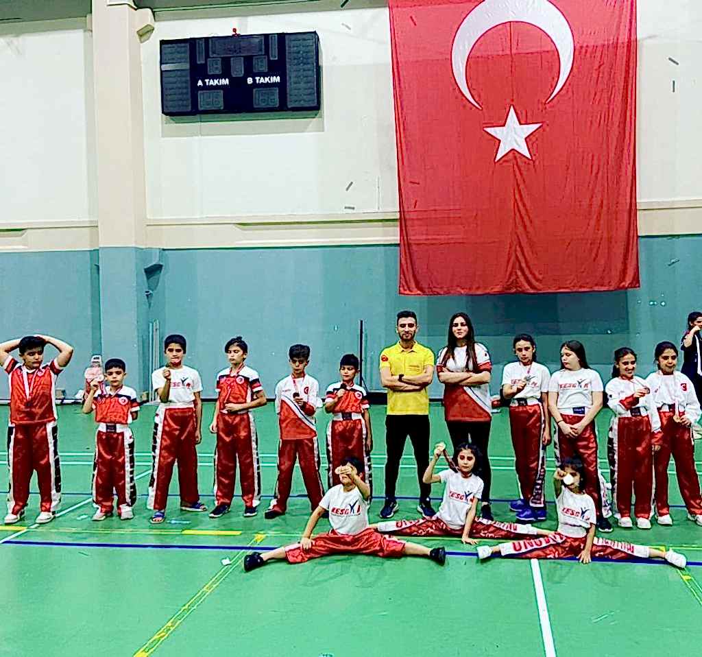 29 Ekim Cumhuriyet Bayramı Bursa Şampiyonluk Kupası Kesgin Spor Kulübümüzün !
